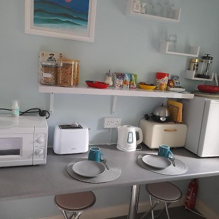 Santi Bhavana Bed & Breakfast 韦斯特伯里 外观 照片