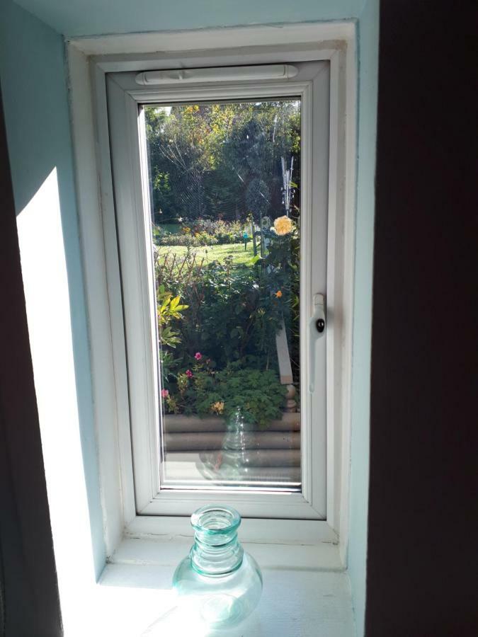 Santi Bhavana Bed & Breakfast 韦斯特伯里 外观 照片